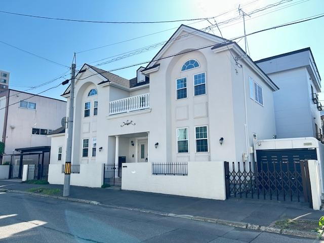 北海道札幌市豊平区平岸四条１２ 12500万円