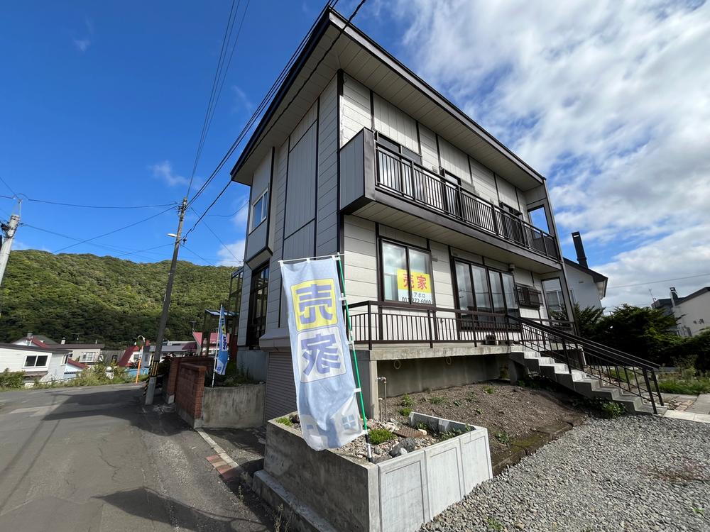 北海道札幌市南区石山一条８ 1780万円