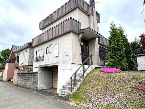 北海道札幌市南区藤野四条３ 480万円