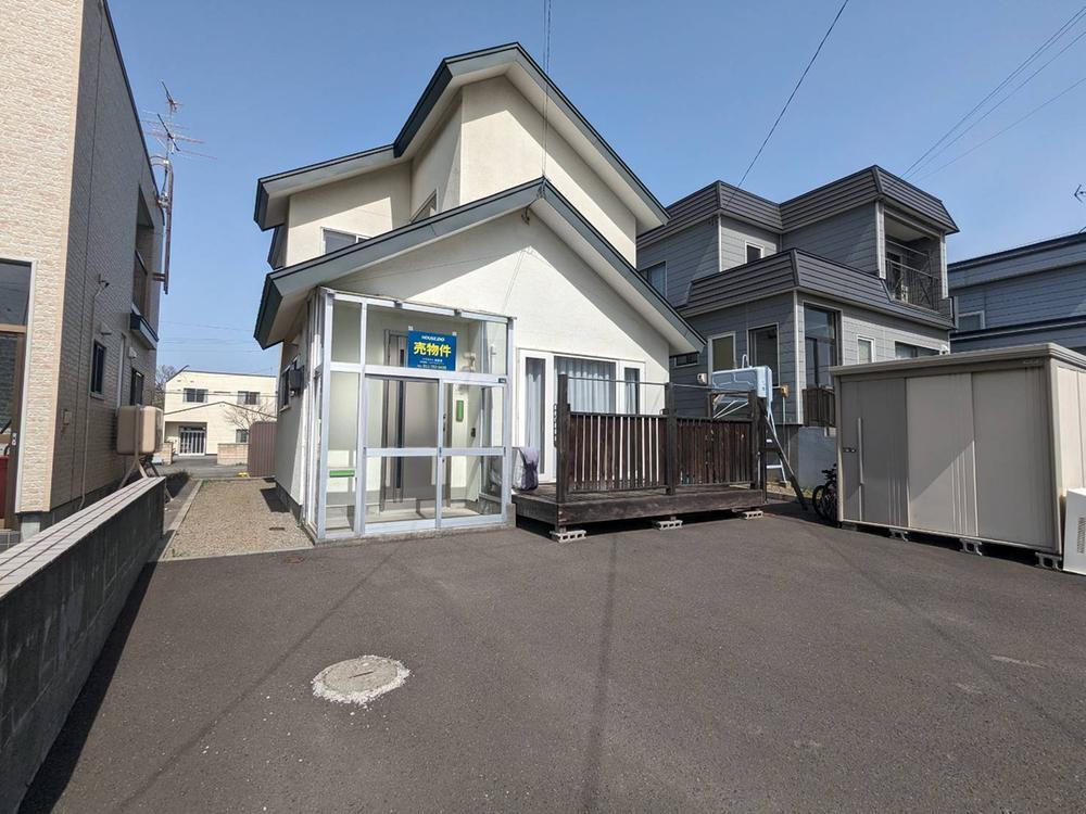 北海道石狩市花川南二条５ 1100万円 4LDK