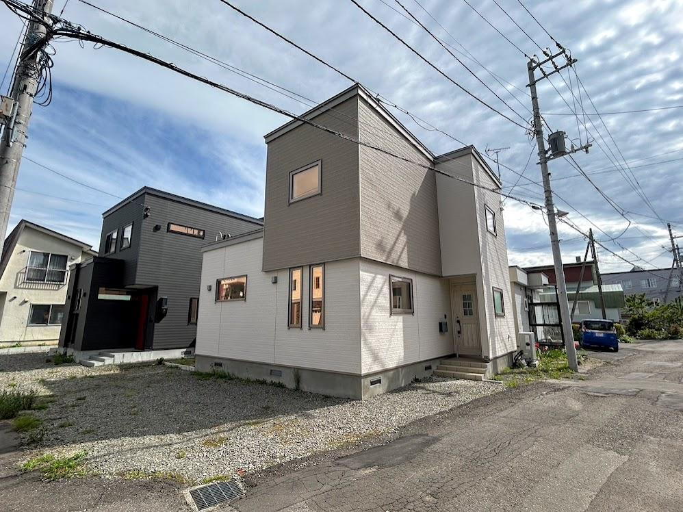 北海道札幌市清田区平岡三条３ 3700万円 4LDK