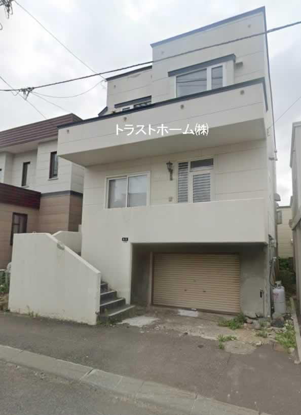 北海道札幌市豊平区平岸六条１４ 2350万円