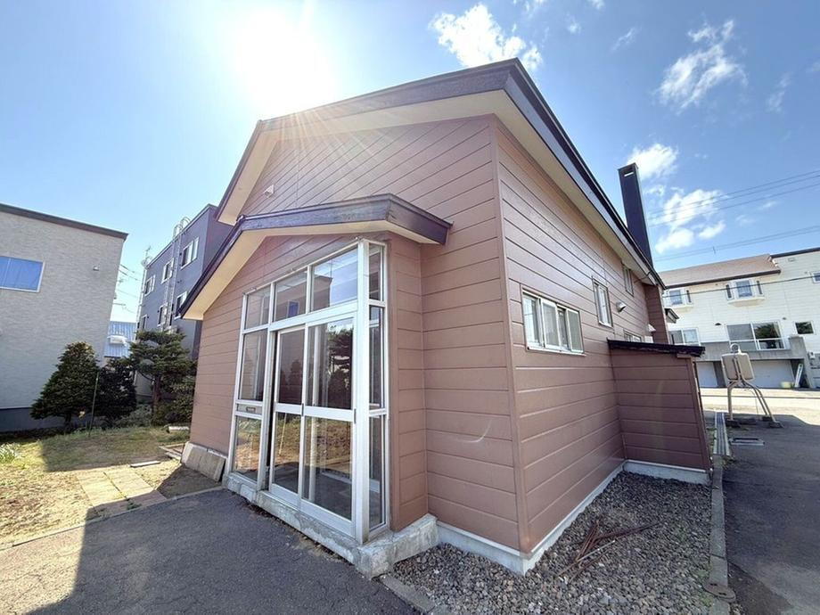 北海道石狩市花川北六条５ 2148万円