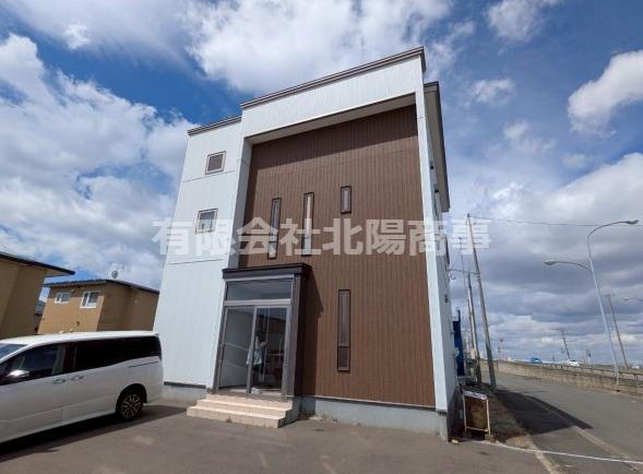 北海道釧路市愛国西４ 3300万円