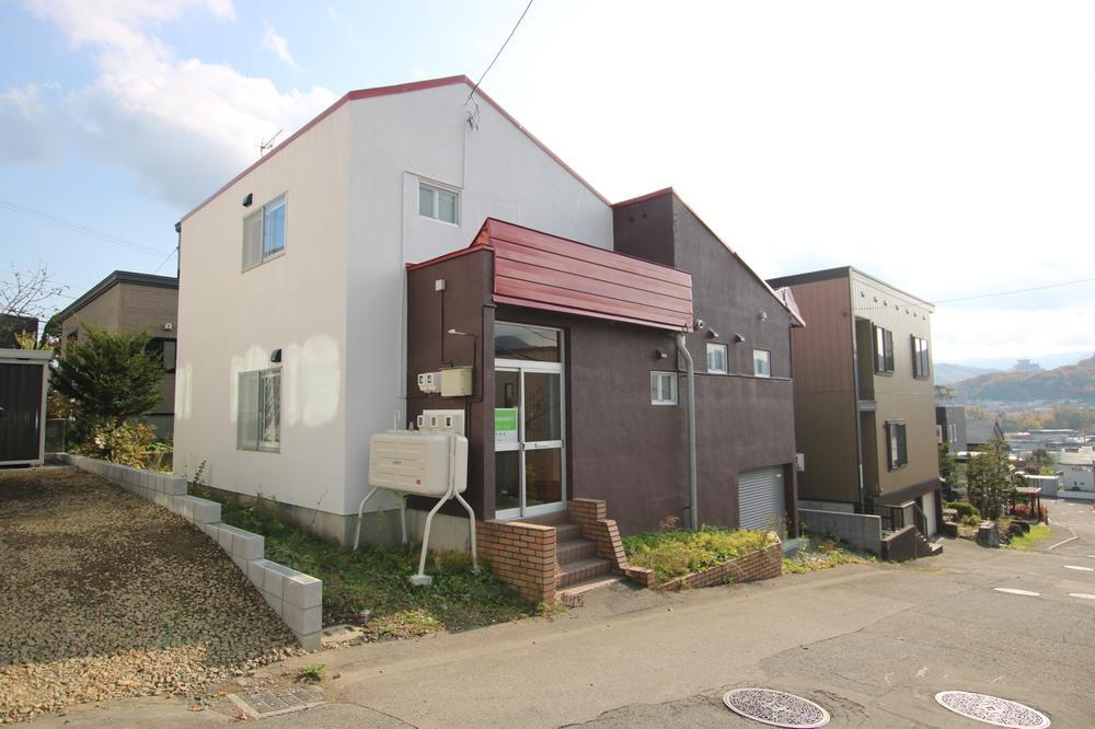 北海道札幌市南区川沿一条４ 中古住宅
