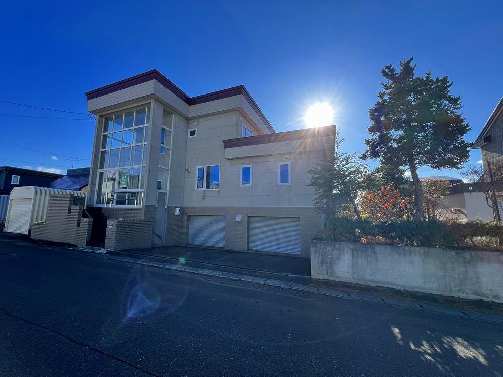 北海道美唄市西三条北６ 880万円