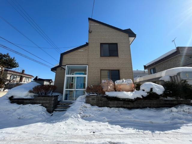 北海道札幌市厚別区上野幌二条５ 2700万円