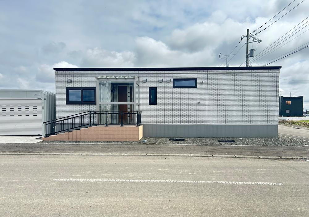 北海道空知郡南幌町東町３ 3300万円