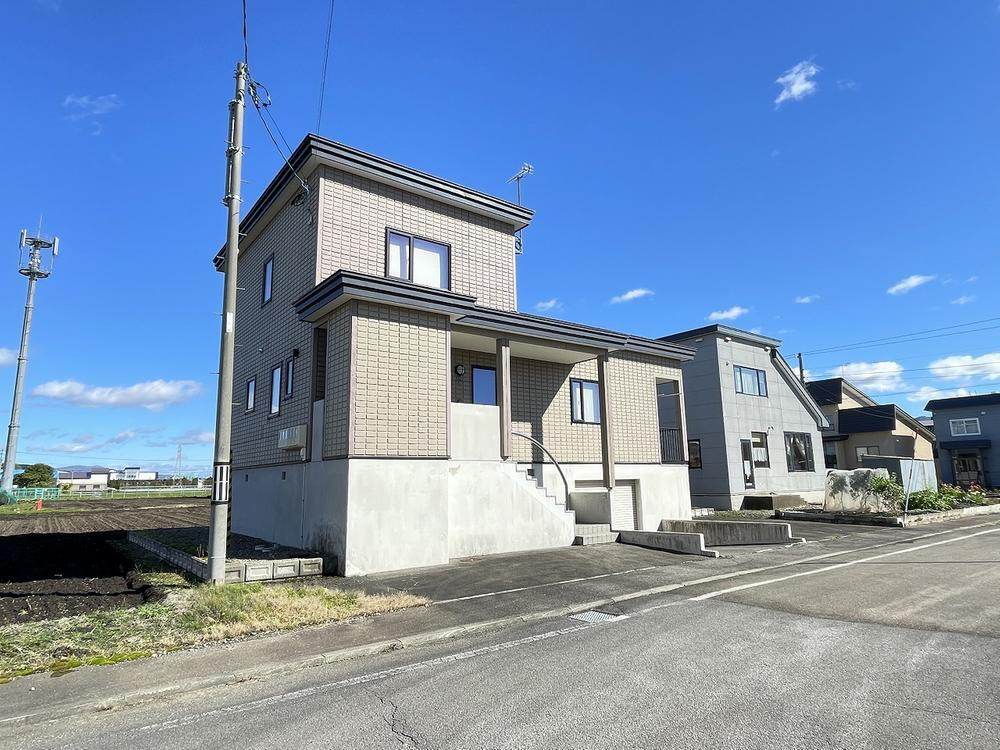 北海道深川市開西町２ 1180万円