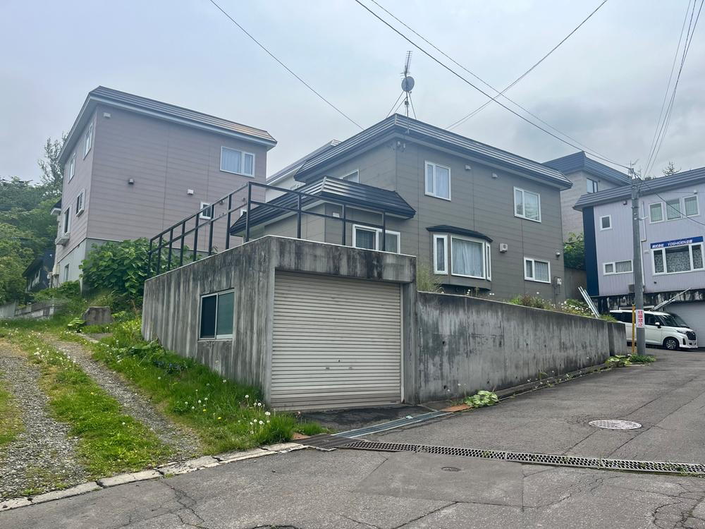 北海道小樽市松ケ枝２ 890万円