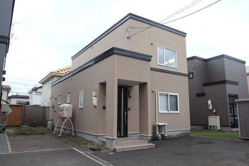 北海道札幌市東区東苗穂十四条１ 2380万円