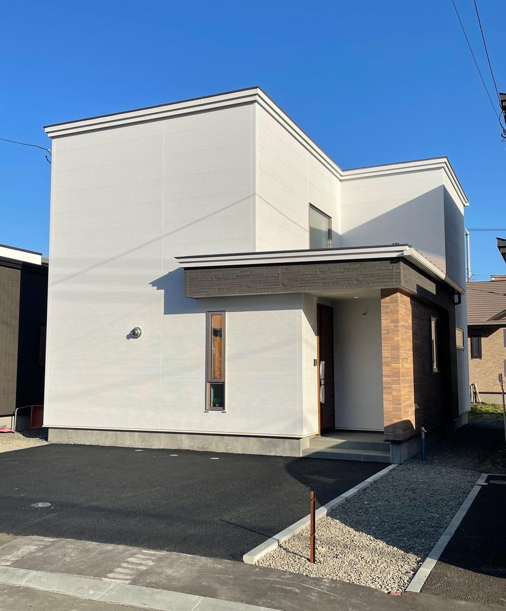 北海道苫小牧市新中野町２ 3698万円 4LDK