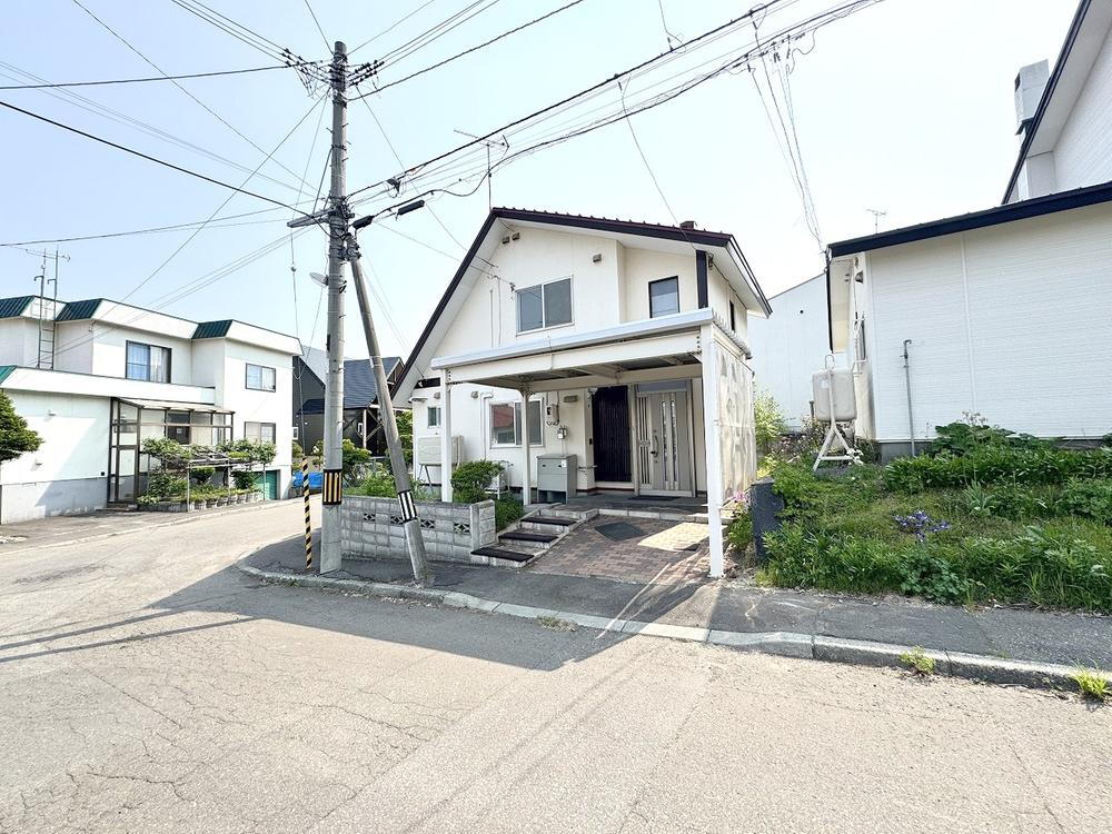北海道札幌市南区南沢四条４ 790万円