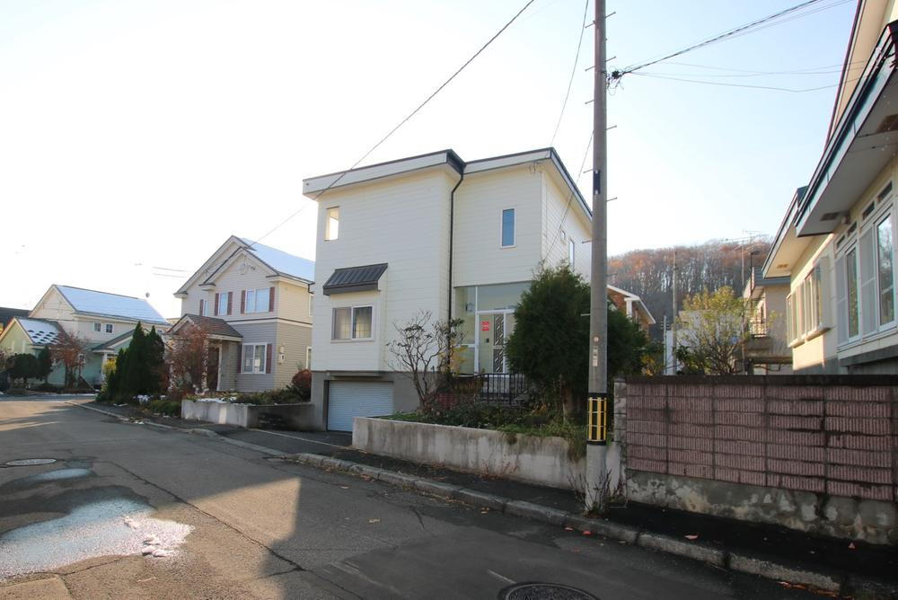 北海道札幌市南区石山東４ 1280万円