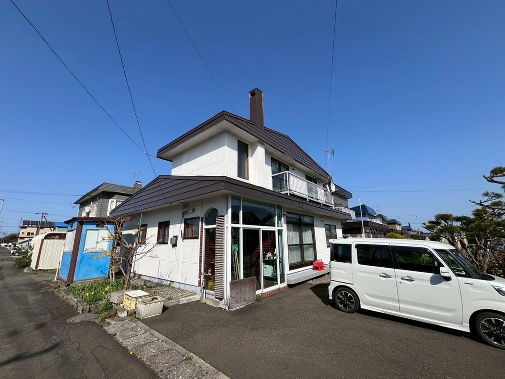 北海道千歳市富士４ 1600万円