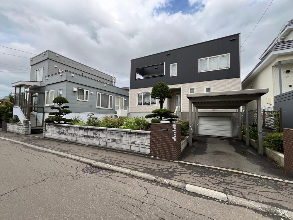 北海道札幌市厚別区厚別東四条４ 2880万円