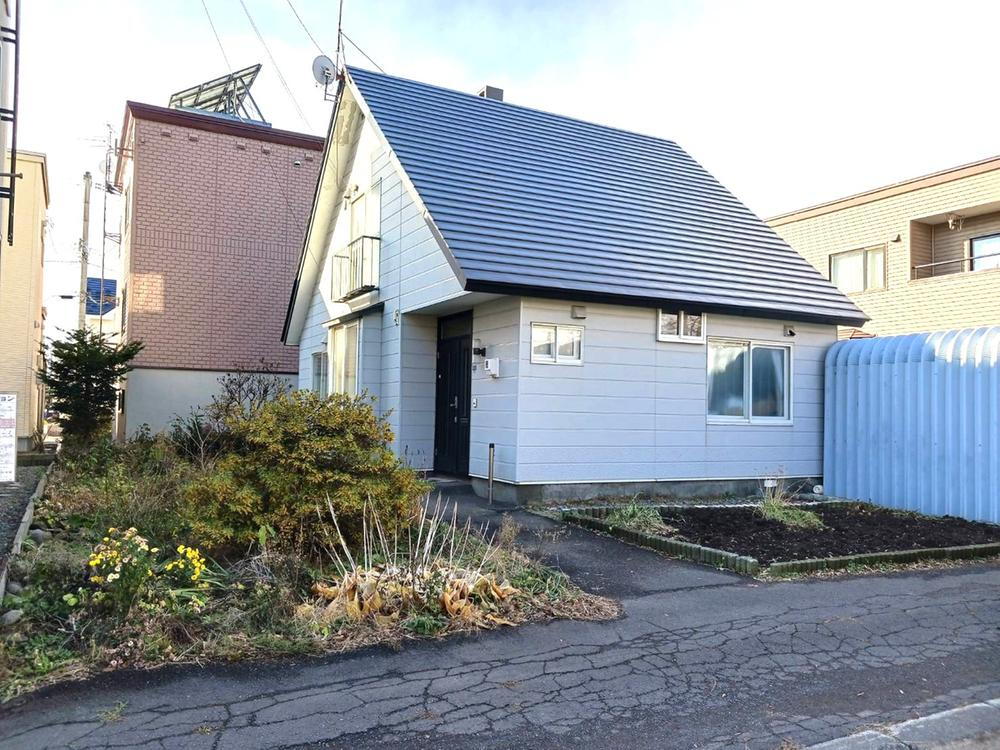 北海道札幌市東区北丘珠二条２ 880万円