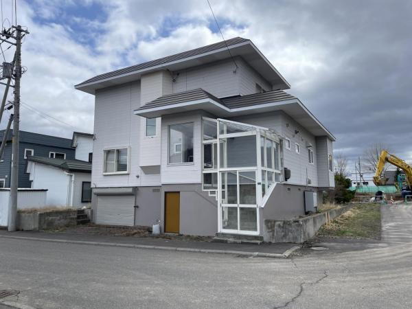 北海道札幌市南区石山二条８ 1580万円