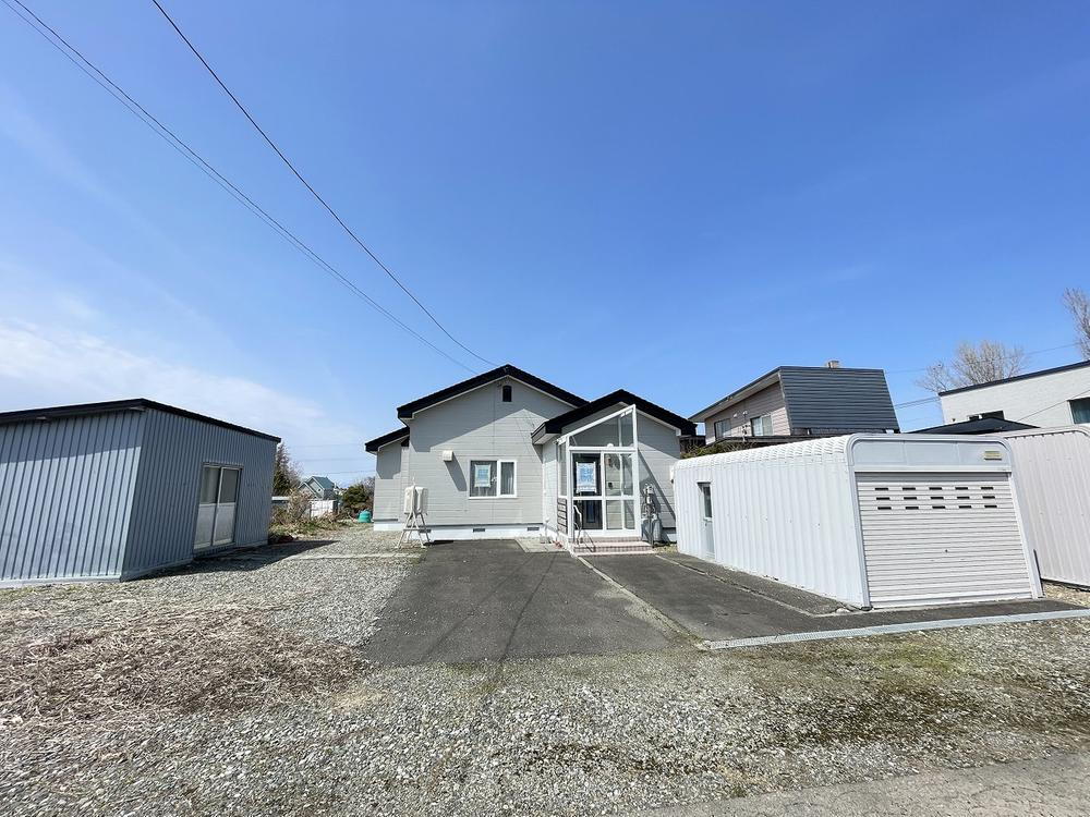 北海道夕張郡長沼町東６線北 1580万円