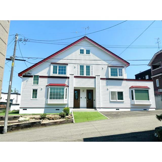 北海道札幌市豊平区西岡一条１１ 中古住宅