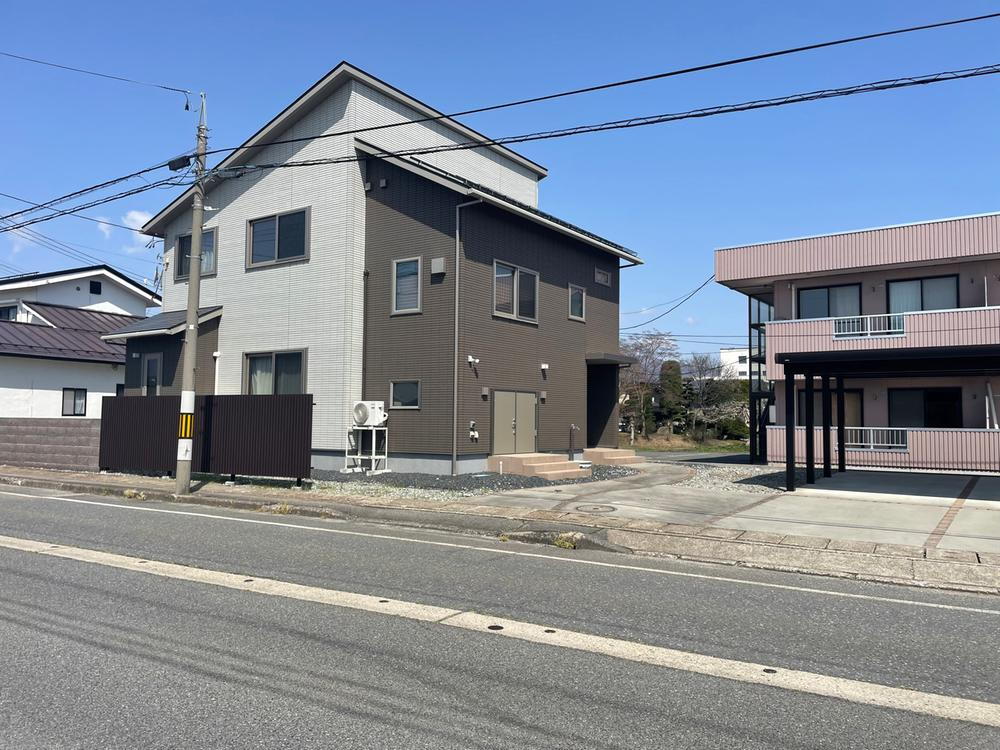 山形県長井市高野町２ 3490万円