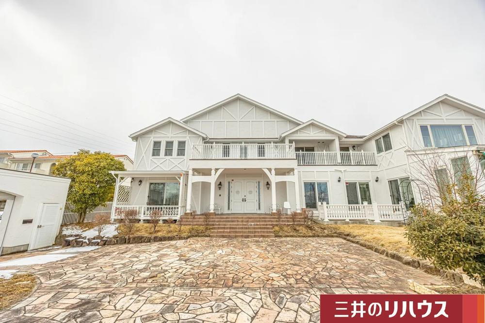 宮城県仙台市泉区南中山１ 19880万円