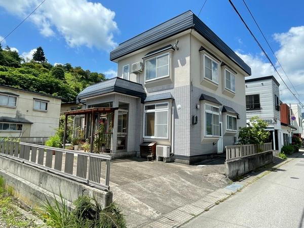 青森県南津軽郡大鰐町大字大鰐字湯野川原 750万円