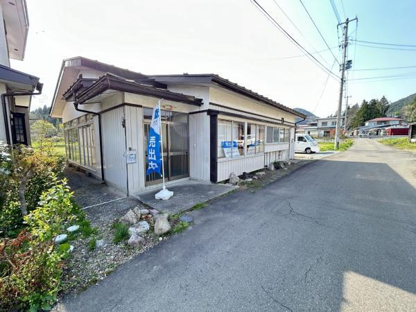 岩手県花巻市台第３地割 949万円
