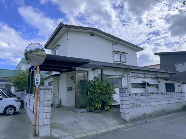 青森県弘前市大字浜の町東１ 650万円