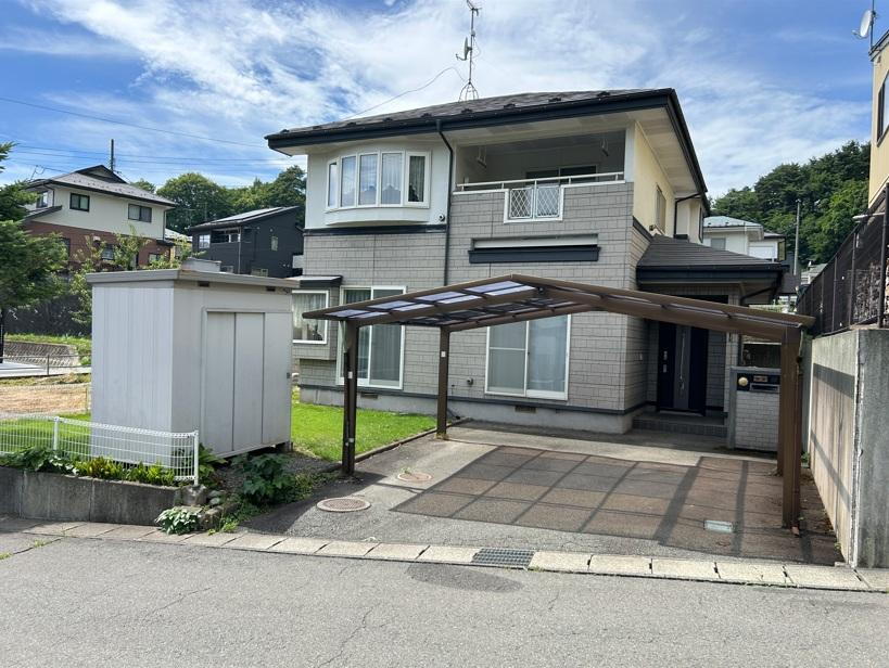 岩手県盛岡市三ツ割字上岩清水 中古住宅