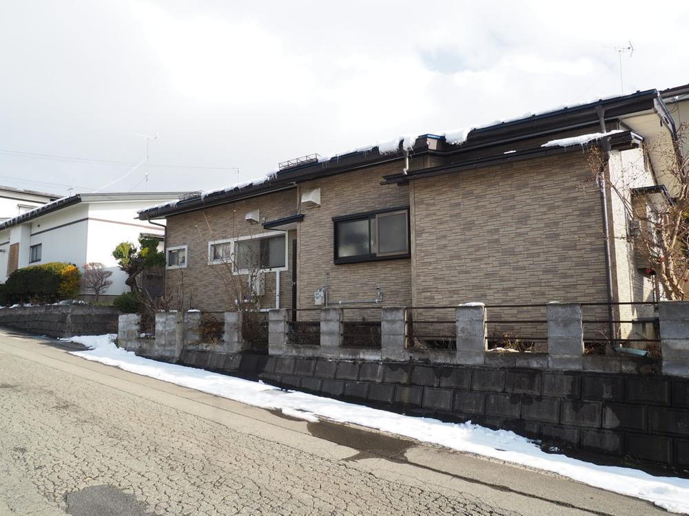 岩手県花巻市高木第２０地割 300万円