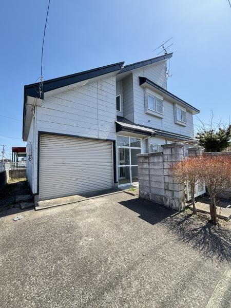 青森県上北郡おいらせ町若葉６ 980万円