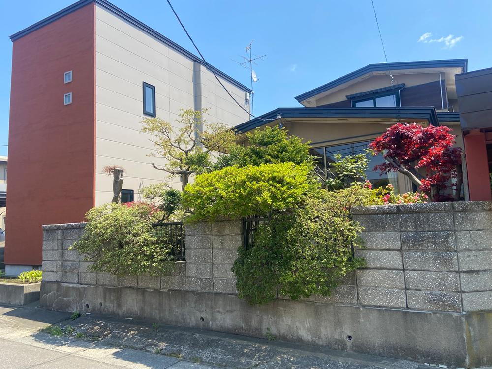 青森県青森市沖館４ 1800万円