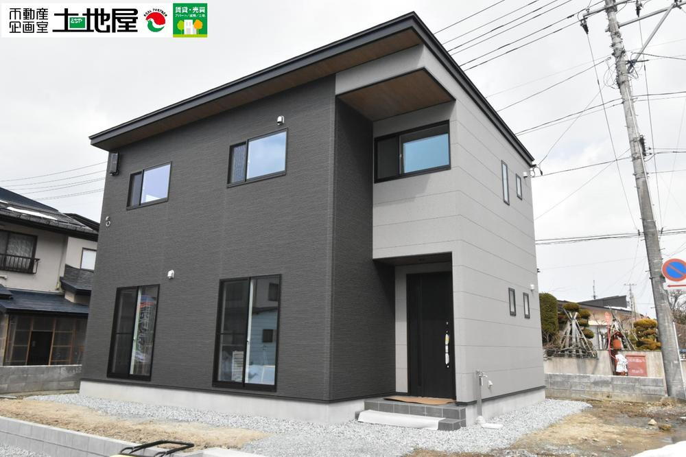 山形県村山市楯岡鶴ケ町１ 2180万円 4LDK