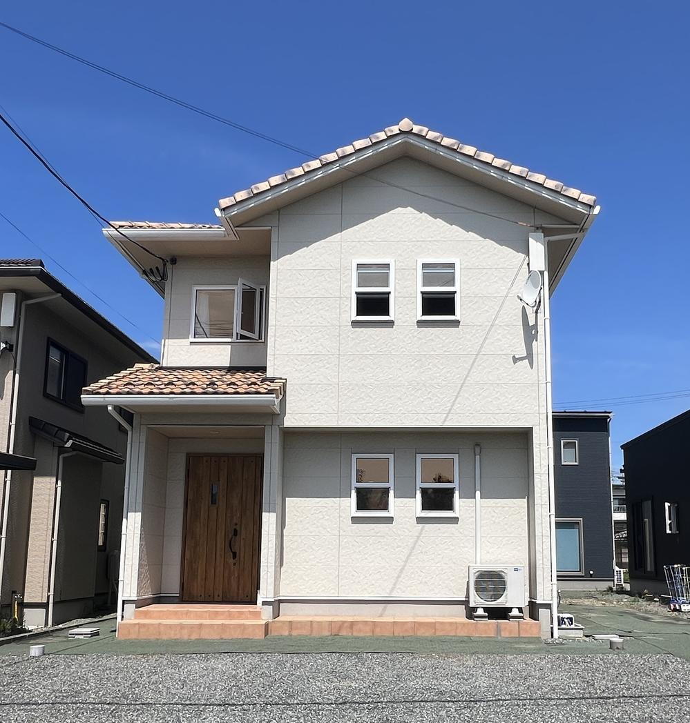 秋田県秋田市飯島川端２ 1980万円