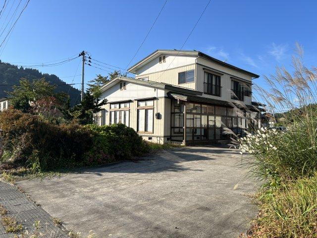 秋田県横手市山内平野沢字南相野々 460万円