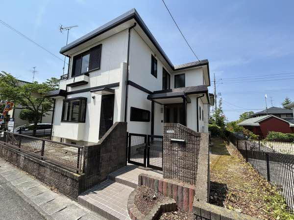 福島県郡山市緑ケ丘東４ 2498万円