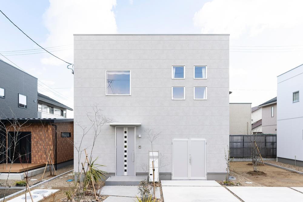 福島県福島市仁井田字下鎌 3790万円 4LDK