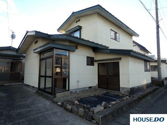 青森県弘前市大字宮園４ 1650万円