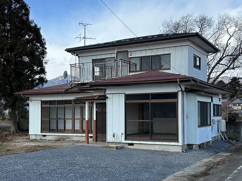 福島県須賀川市梅田字裏田 880万円
