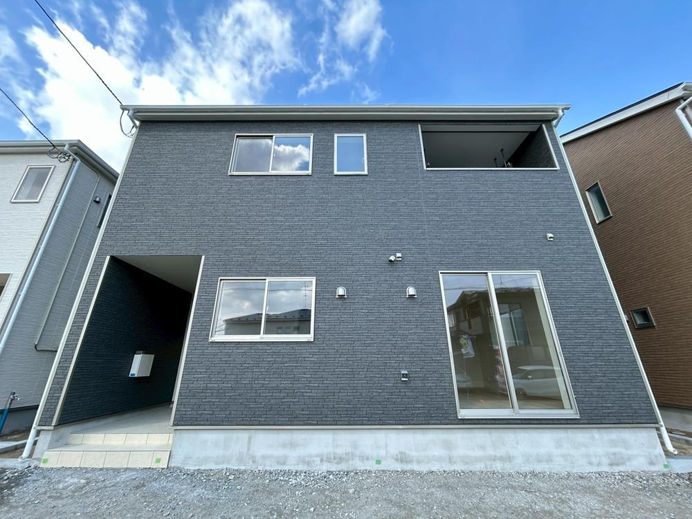 青森県八戸市大字尻内町字前河原 2590万円 4LDK