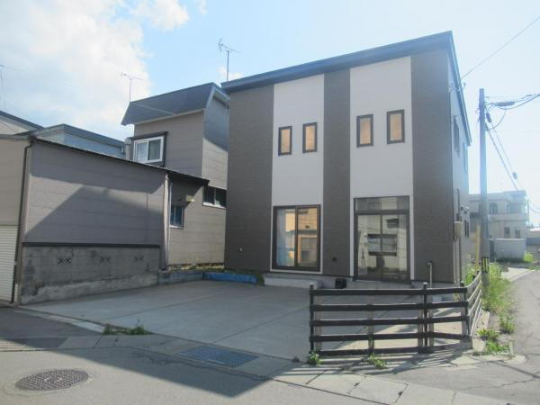 青森県青森市千刈４ 2550万円