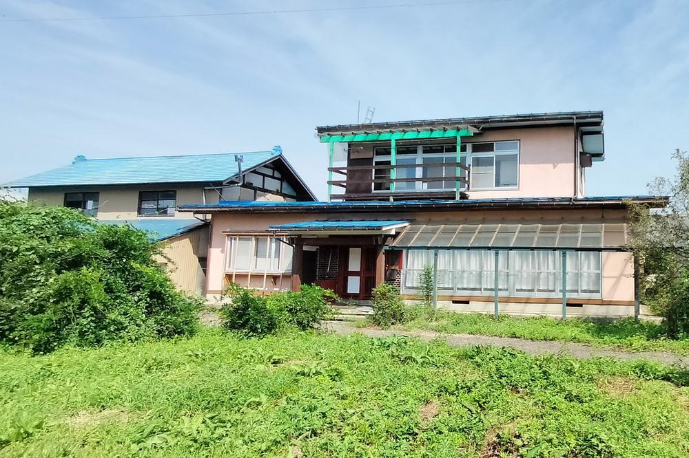 山形県東根市大字長瀞 640万円 7DK