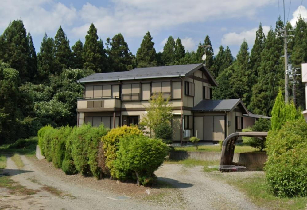福島県耶麻郡猪苗代町大字三ツ和字家北 1600万円