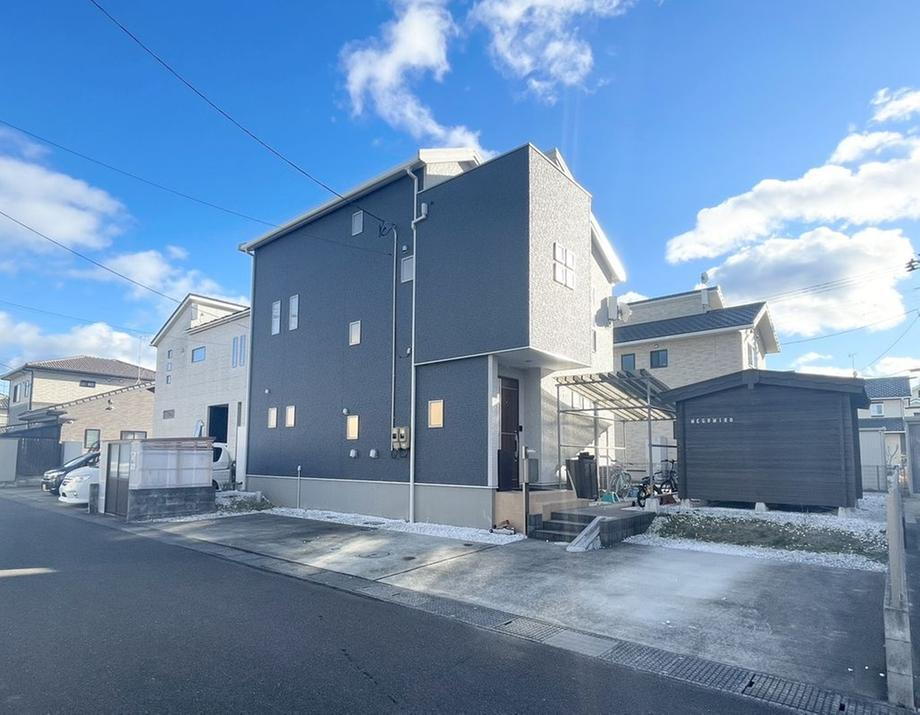 宮城県岩沼市恵み野３ 2580万円