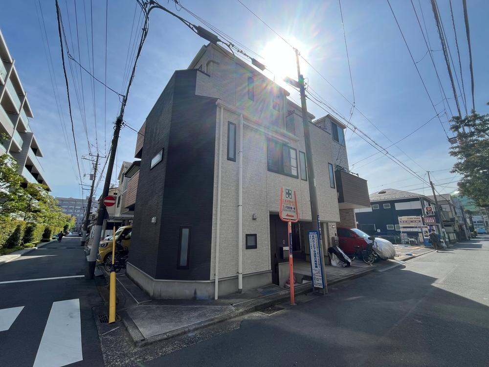 神奈川県横浜市西区岡野２ 6980万円