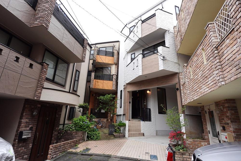東京都港区西麻布２ 19990万円