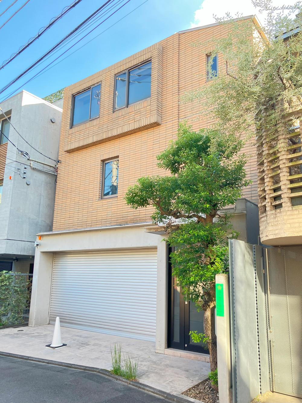 東京都渋谷区広尾２ 中古住宅