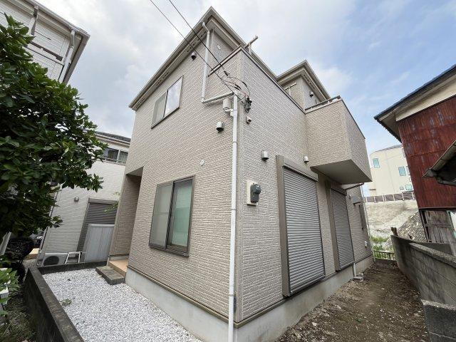神奈川県横浜市金沢区六浦東１ 2998万円