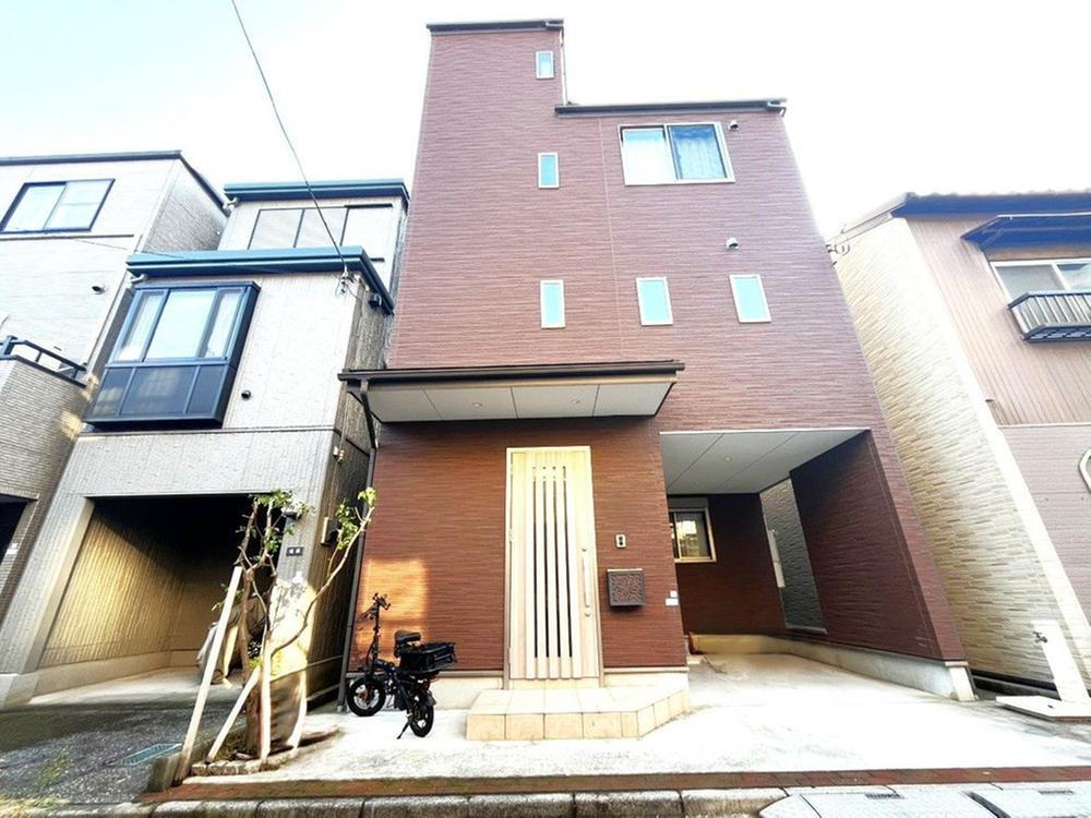 東京都荒川区東日暮里３ 10800万円